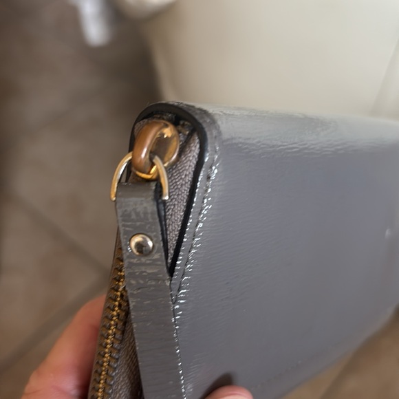 Kate Spade Gray Wallet - Picture 3 of 6